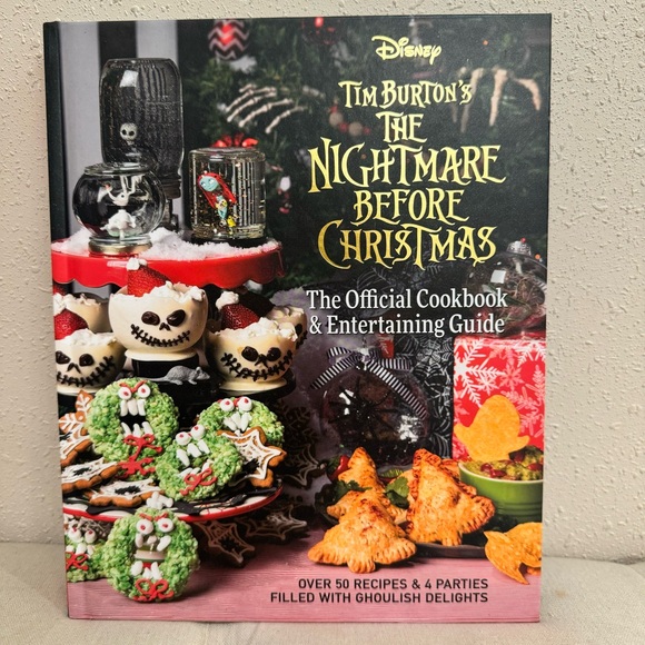 New The Nightmare Before Christmas: The Official Cookbook & Entertaining Guide - Picture 1 of 7